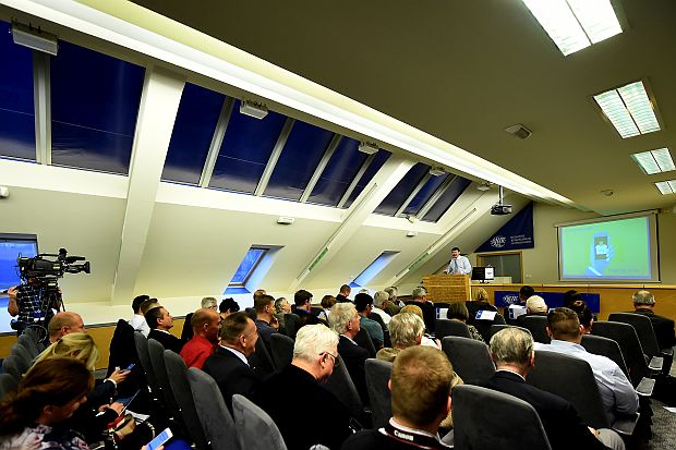Áder János köztársasági elnök a klímaváltozással kapcsolatos előadást tartott a Budapesti Kereskedelmi és Iparkamara Vállalkozások a környezetvédelemért című konferenciáján a BKIK székházában.