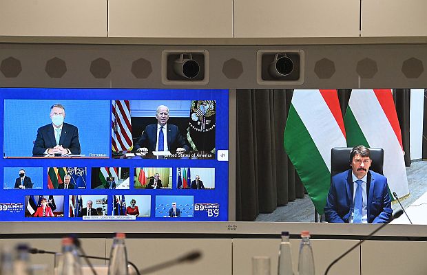 Áder János köztársasági elnök részt vett és felszólalt a NATO keleti tagállamait tömörítő Bukaresti Kilencek virtuális találkozóján.
