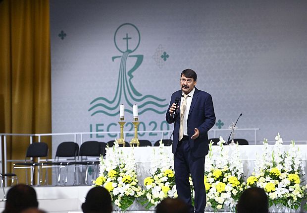 Áder János köztársasági elnök a Nemzetközi Eucharisztikus Kongresszus keretében tanúságtételt tett.